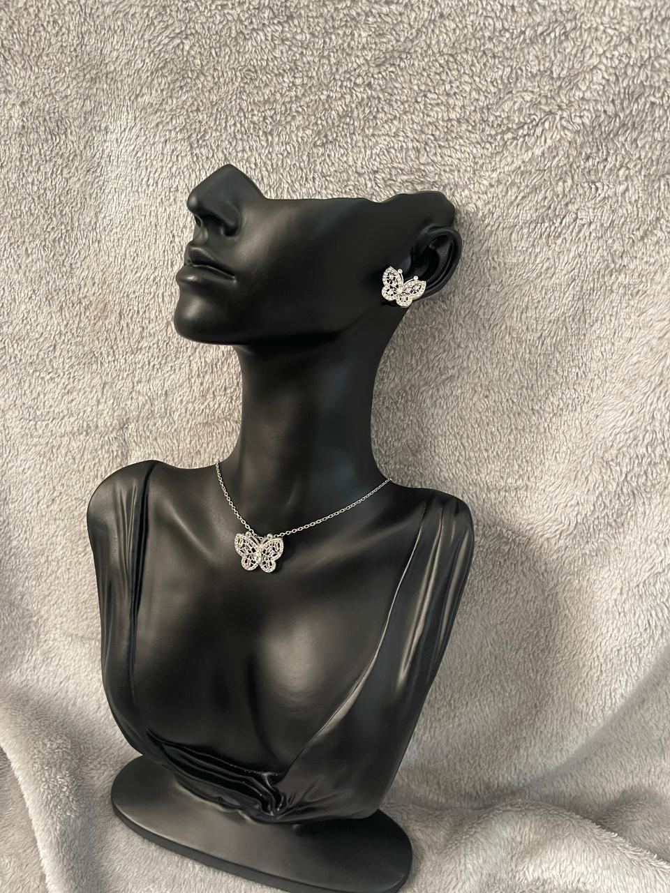 Elegant Butterfly Zircon Set